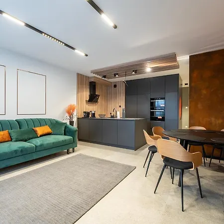 Luxury Copper Ii Apartment
